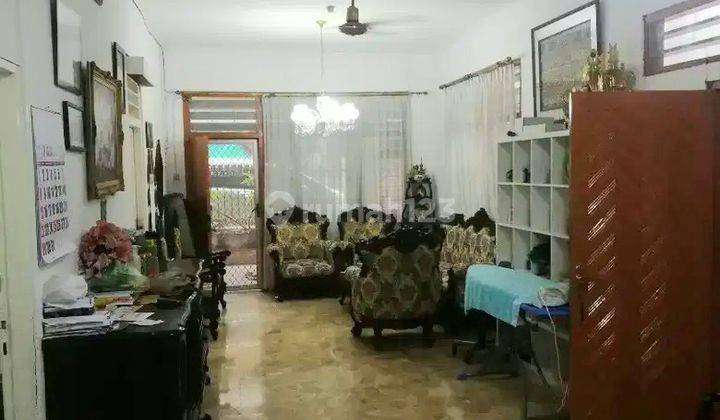 Dijual Rumah Strategis Daerah Setiabudi Rp. 7.3 M 2