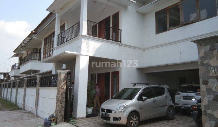 RUMAH ADA KOLAM RENANG MOJOLABAN 1