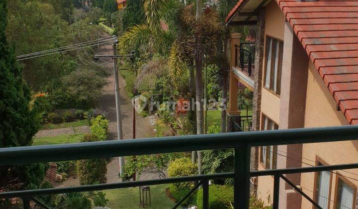 Dijual Villa Istana Bungan Bandung  2