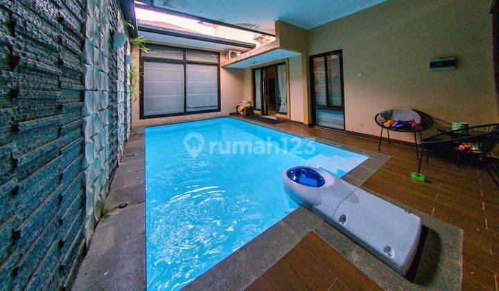 Rumah mewah di Menteng Utama Bintaro ada kolam renang 8366y 1