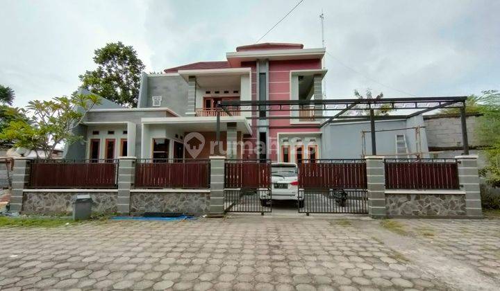 RUMAH MEWAH DALAM PERUMAHAN DO CONDONG CATUR  1