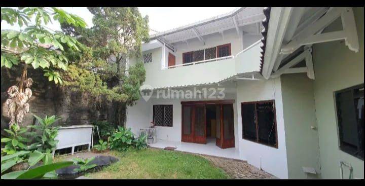 Rumah dijual Dua lantai Komplek Raffles Hilss 2