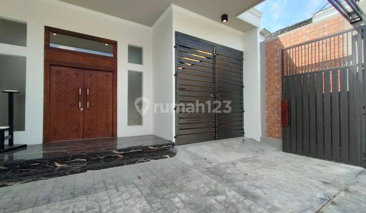 Rumah Baru Gress Tengah Kota Solo 1