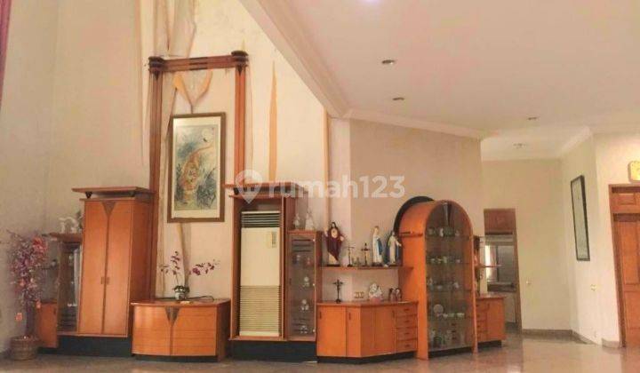 Dijual Rumah Mewah Daerah Kebayoran Lama Rp. 100 M nego 1