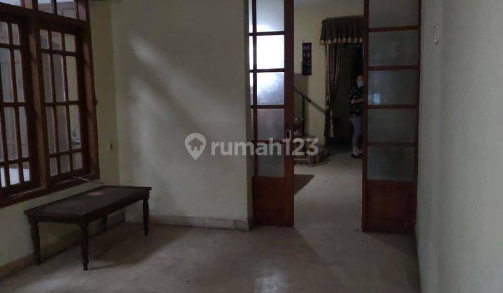 Rumah untuk kos dan kantor 2