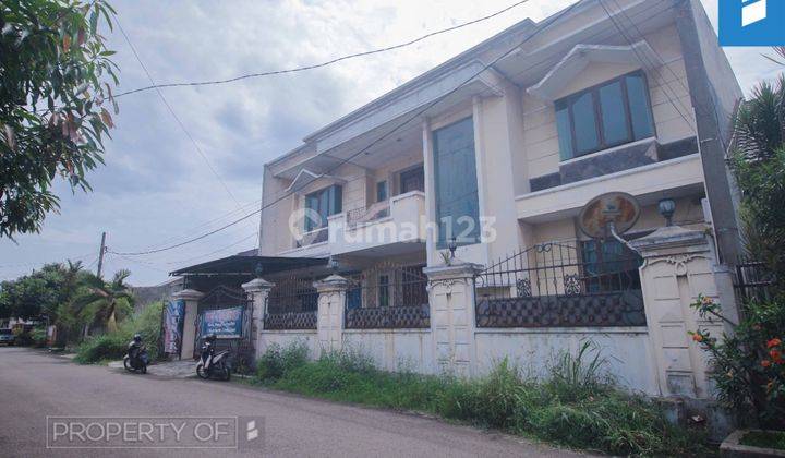 Dijual rumah Lux jarang ada di komplek Taman Holis 1