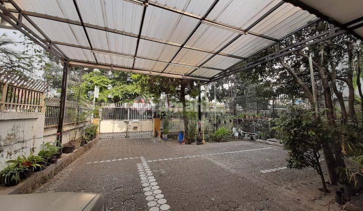 Dijual rumah di tengah kota  1