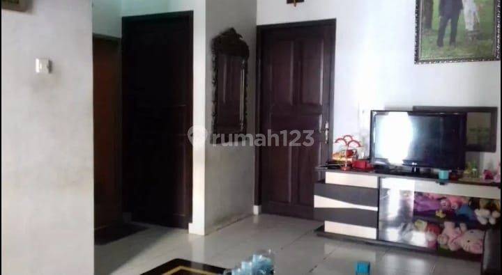 Minimalis  Rumah di Puncak Sariwangi 2