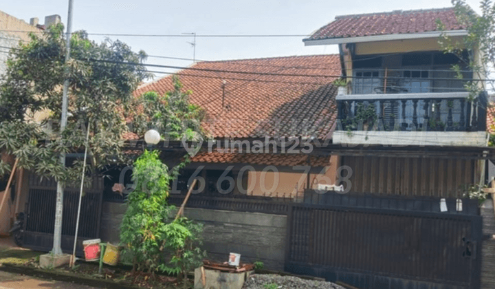 Rumah Tinggal Semi Furnished di Komplek Banyu Biru 2