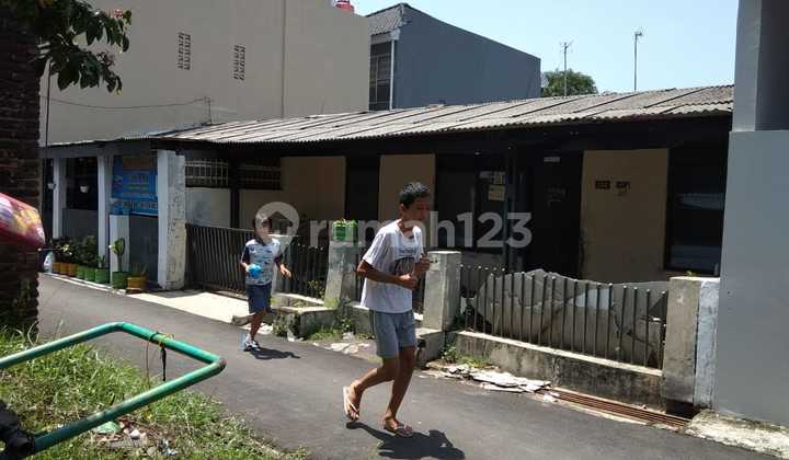 Dijual Rumah hitung tanah di Perum Gunung Guntur 1