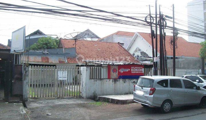 Rumah di Raya Tenggilis, Cocok untuk kantor / resto / cafe / klinik dsb - MG - 1