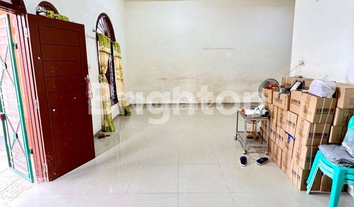 RUMAH TOWNHOUSE BAGUS, BESAR DAN NYAMAN DI TAMAN KENTEN 2