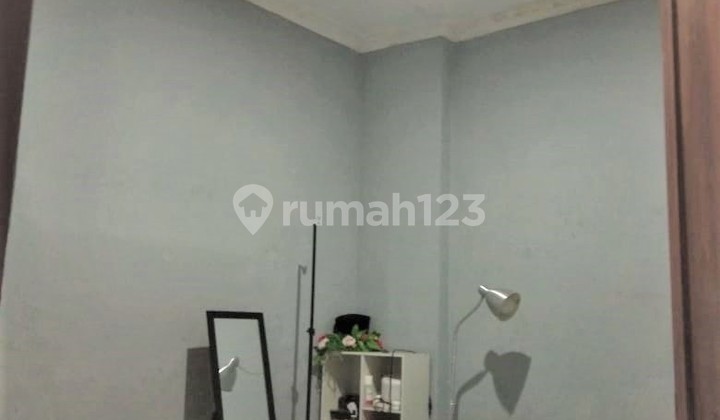 Rumah Minimalis 2 Lantai dan Strategis @Jl Merpati, Ciputat 2