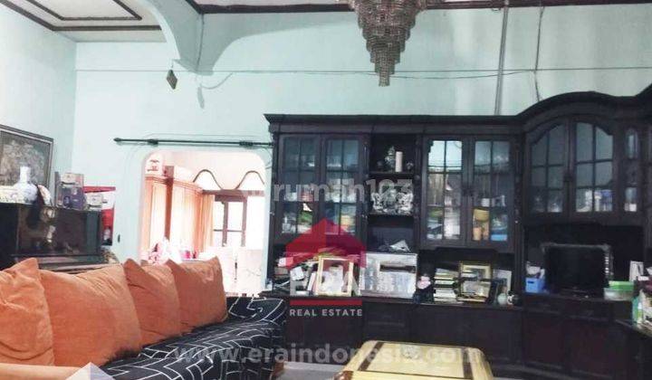 Rumah Menawan, Elegan, Klasik Di Turangga 2