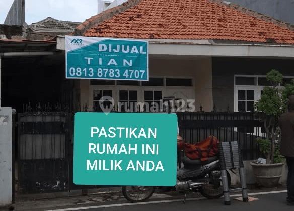 Rumah tua 1 lantai di Musi Jakarta Pusat. Lokasi sangat bagus, dekat kemana-mana, bebas banjir dan nyaman untuk keluarga anda, 1