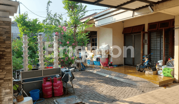 Rumah Komersial Raya Darmo Harapan hitung tanah Nol Jalan Row lebar 8 meter Kondisi Rumah bagus sangat terawat 1