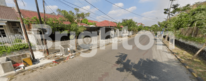 Rumah Komersial Raya Darmo Harapan hitung tanah Nol Jalan Row lebar 8 meter Kondisi Rumah bagus sangat terawat 2