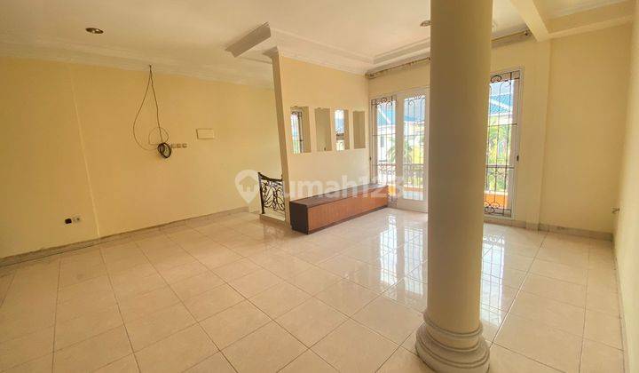 HOT UNIT ! Rumah Taman Grisenda Ukuran 9x19 Hadap Utara 2