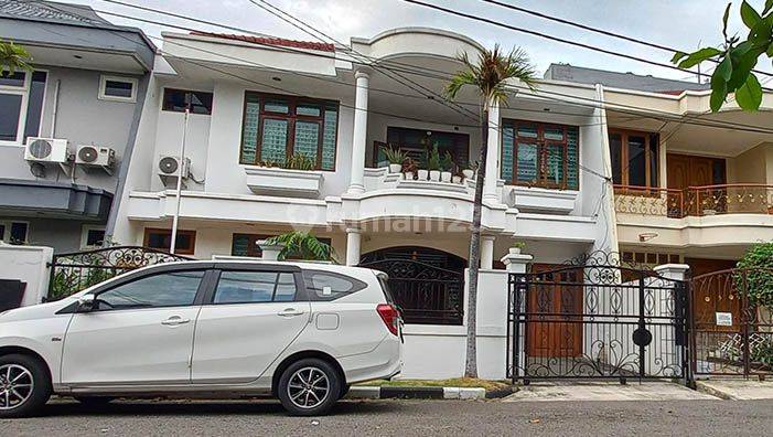 Rumah Gading Kirana, Kelapa Gading Luas 220m2 1