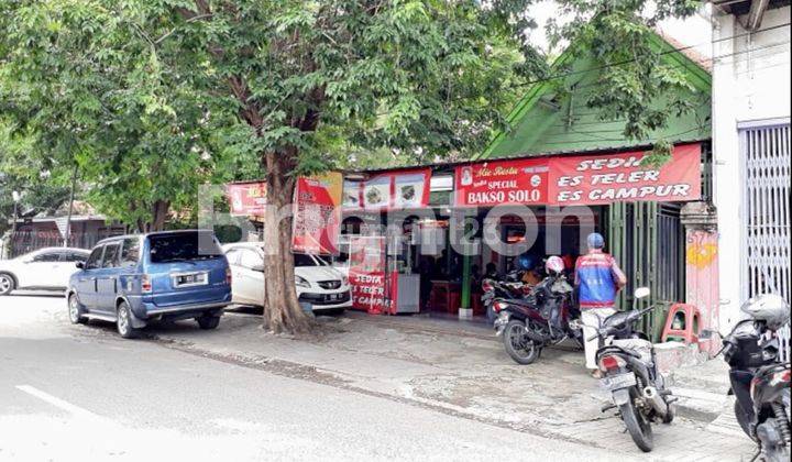 RUMAH DI PUCANG ANOM SURABAYA STRATEGIS HOOK 1