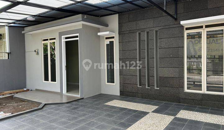 Rumah komplek Taman Holis Indah 1