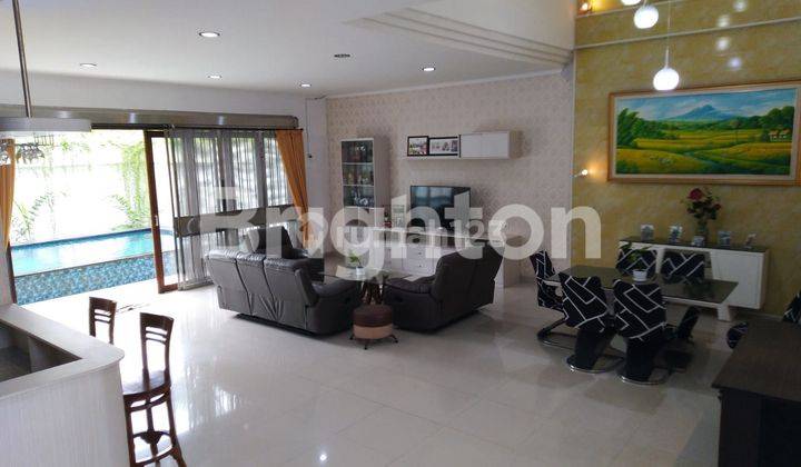 RUMAH FULL FURNISH DENGAN POOL SIAP HUNI JIMBARAN 2