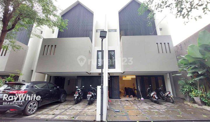 TOWNHOUSE DI CILANDAK, MODERN HOME DESIGN, DEKAT MRT CIPETE 2