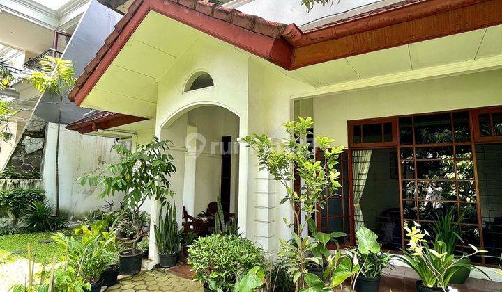 Rumah Asri Siap Huni Lingkungan Tenang Area Kebayoran Baru 1