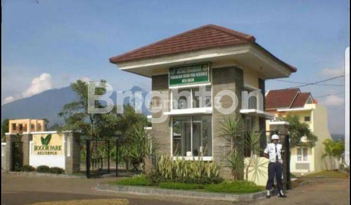 RUMAH SIAP HUNI DI LINGKUNGAN AMAN DAN NYAMAN 2