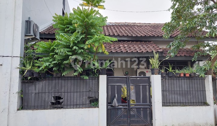 RUMAH DI daerah BANYUMANIK 1