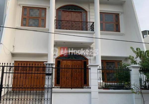 RUMAH SEMI FURNISHED DI VILLA PERMATA GADING AREA KELAPA GADING JAKARTA UTARA 1