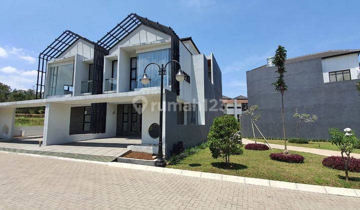 Rumah Cozy Elegan di Graha Pinus, Pondok Hijau Bandung 2