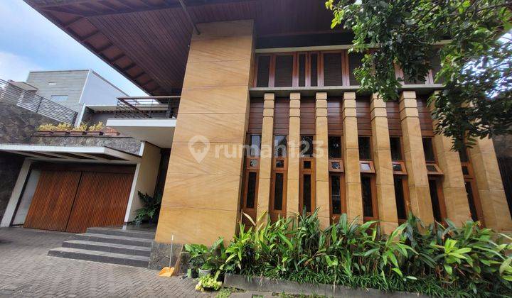 Rumah Nyaman dan Terawat By. Suwito Hadi di Mairnoad Dago Bandung 1