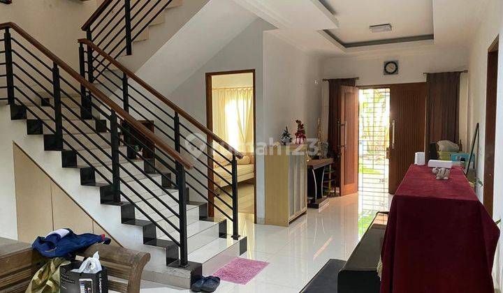 Rumah bagus dan rapih di beverly golf JL. Medara lippo karawaci tangerang 1