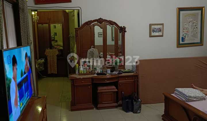 Rumah di River Park Ada Pools Sektor 6 Bintaro Jaya Tangerang Selatan 2