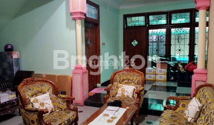 RUMAH BESAR BERGAYA MODERN LETAKNYA STRATEGIS DI JAKARTA SELATAN 2