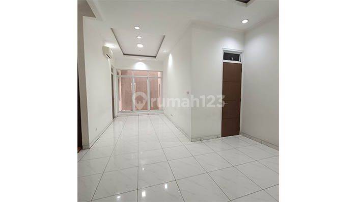 Rumah Bangunan 4 Thn, sdh tinggi dr jalan 1,5 meter, jalan lebar di Gading Elok Utara, Luas 9x18m2 2