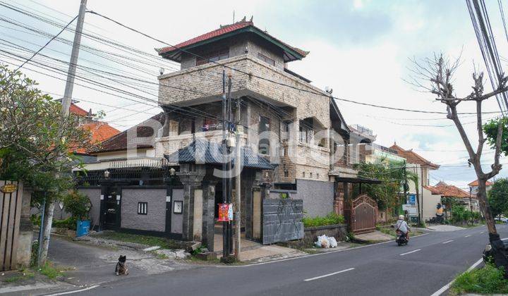 RUMAH MEGAH FULL FURNISH DI NUASA UTAMA JIMBARAN 1