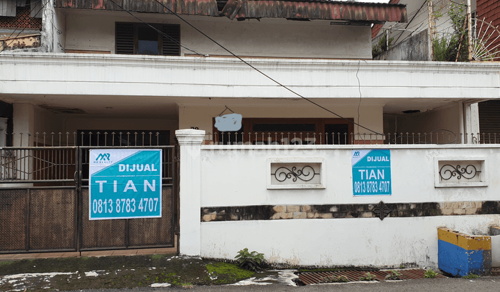 RUMAH LANTAI DI GELONG BARU TIMUR TOMANG SENTRAL JAKARTA BARAT. LOKASI BAGUS, AKSES 2 MOBIL, AMAN DAN AKSES MOBIL 1