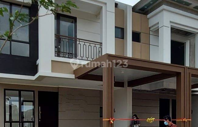 CEPAT RUMAH DI KOMPLEK PODOMORO PARK DEKAT EXIT TOL BUAHBATU 2