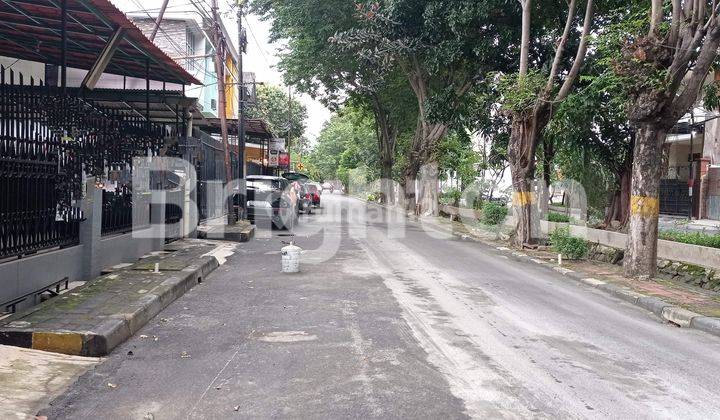 Rumah Strategis Jalan Raya Deket Bulevard Kelapa Gading Deket Pusat Kuliner Ramai Dilalui Kendaraan Umum 1