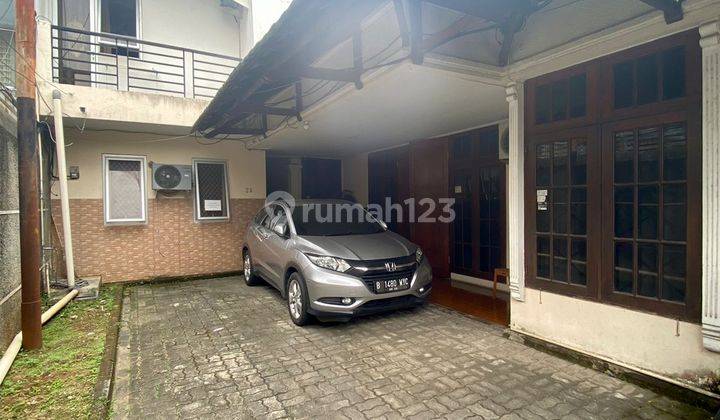 TURUN HARGA - Rumah 2 Lantai Daerah Komersial Bagus Untuk Usaha Area Kemang 2