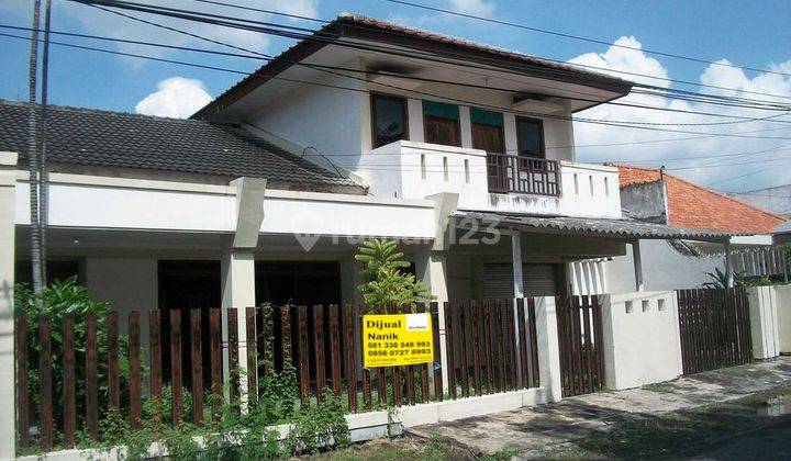 Rumah di Jemur Andayani, bisa untuk rumah tinggal/kantor, row jalan lebar 1