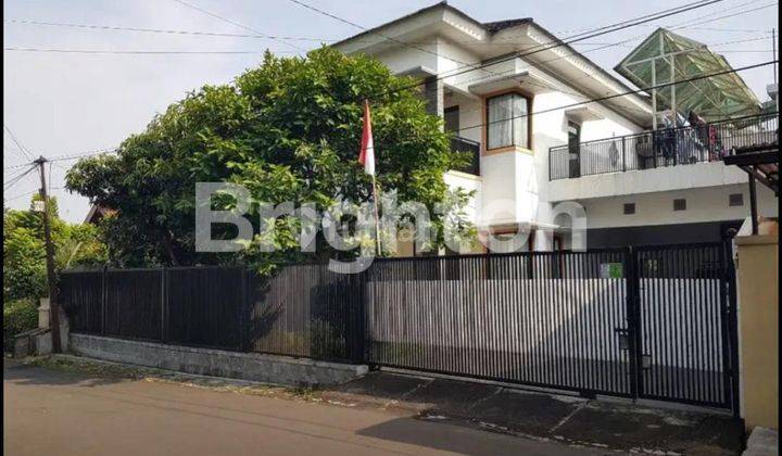 RUMAH CANTIK 2 LANTAI SIAP HUNI COCOK UNTUK KELUARGA BESAR 1