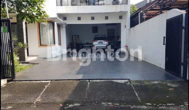 RUMAH CANTIK 2 LANTAI SIAP HUNI COCOK UNTUK KELUARGA BESAR 2