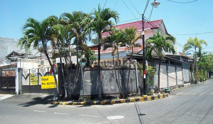 Rumah di Darmo Permai Utara, Hook/Pojokan, Row Jalan lebar, Siap  - MG - 1