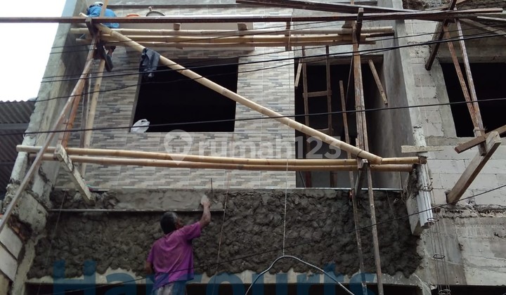 Dijual Rumah Baru Minimalis 3 Lantai, Jakarta Barat Di 2