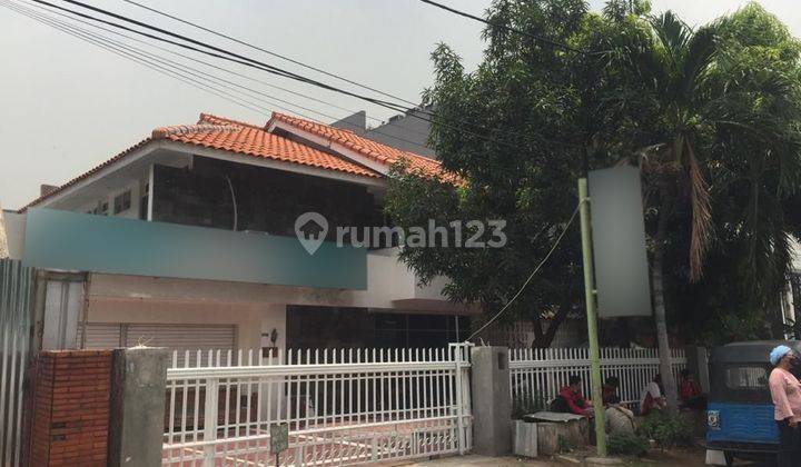 Rumah Pinggir Jalan Raya dan Cocok untuk Area Komersil @Pulomas Timur 1