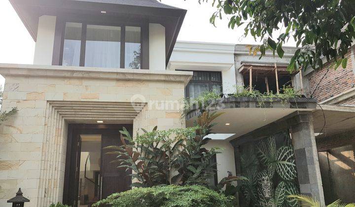 Rumah cantik bertema Villa di Bali ..Akses 10 menit ke Antasari 1