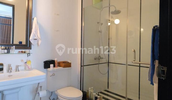 FOR SALE LUXURY CORNER HOUSE FULLY FURNISHED PEARL BEACH 2